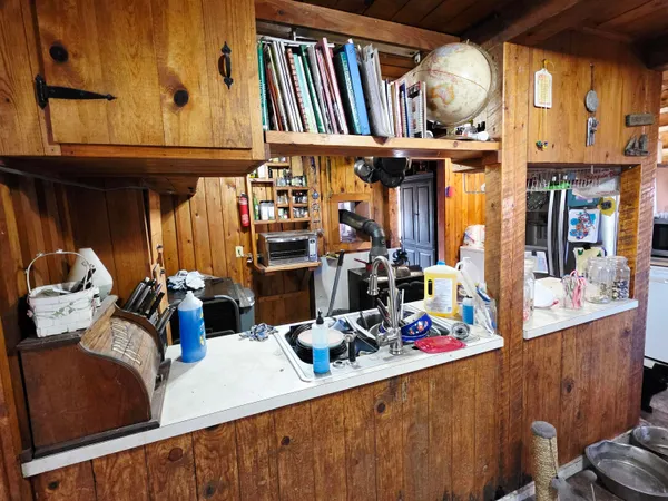 $289,000 | 2477 Cedonia-Addy Road, Addy, WA 99101