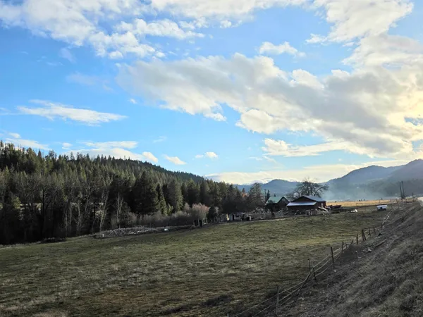 $289,000 | 2477 Cedonia-Addy Road, Addy, WA 99101