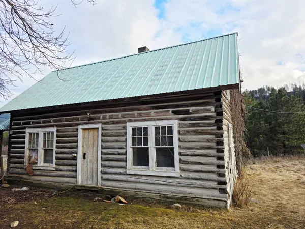 $289,000 | 2477 Cedonia-Addy Road, Addy, WA 99101