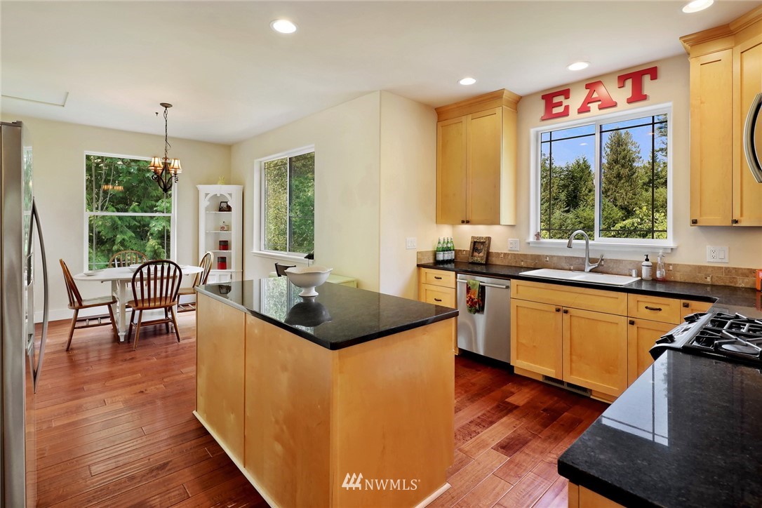 1201 Geneva Hills Road Bellingham, WA 98229 - Photo 12 of 40 Gallery Image 12