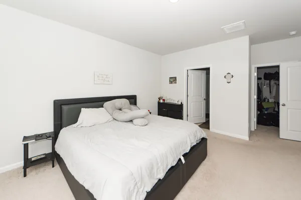 $2,400 | 493 Cedarview Road, Summerville, SC 29486