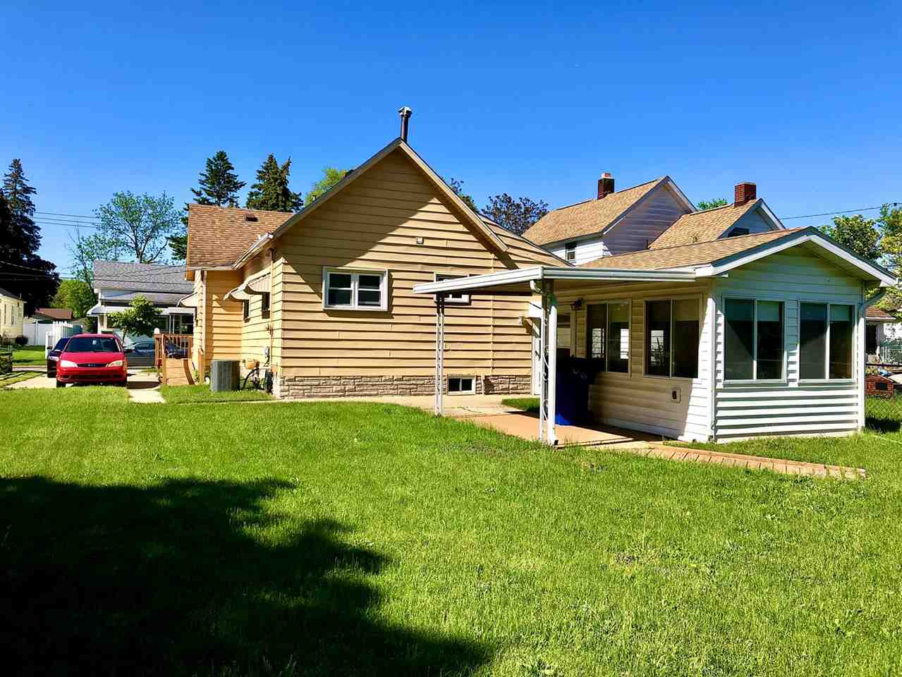 1120 25th Street Bay City, MI 48708 - Photo 3 of 17