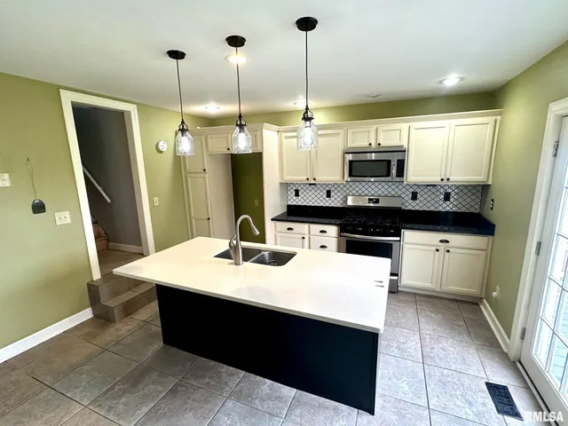 $109,900 | 205 East Main Street, Concord, IL 62631