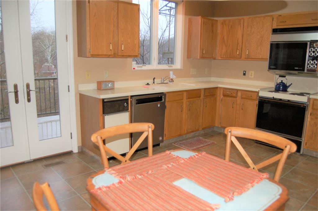 406 Schenley Road Pittsburgh, PA 15217 - Photo 13 of 25 Gallery Image 13