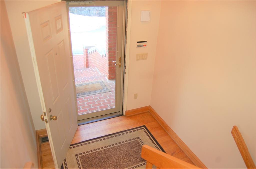 406 Schenley Road Pittsburgh, PA 15217 - Photo 4 of 25 Gallery Image 4