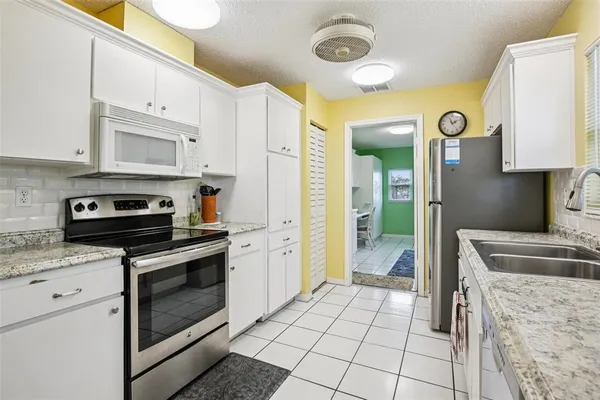 $269,900 | 504 Lime Tree Court, Sun City Center, FL 33573