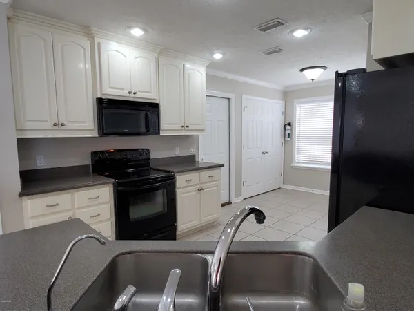 $2,300 | 3416 Harrison Avenue, Panama City, FL 32405