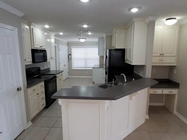 $2,400 | 3416 Harrison Avenue, Panama City, FL 32405