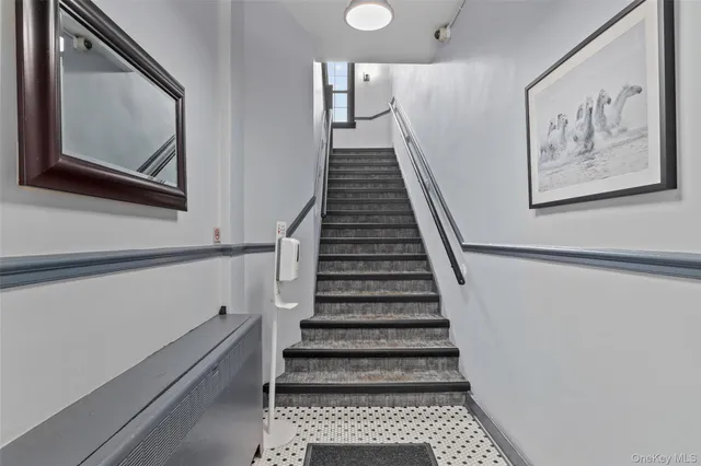 $1,900 | 633 Old Post Road, Unit 32, Bedford, NY 10506