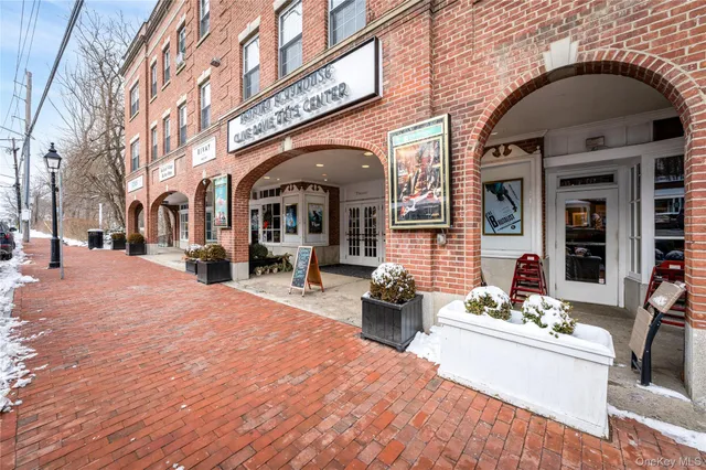 $1,900 | 633 Old Post Road, Unit 32, Bedford, NY 10506