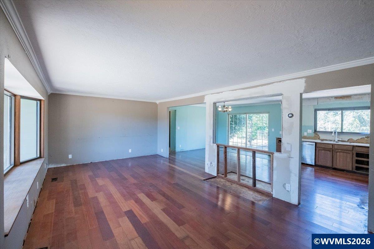 5274 Gath Road Southeast Salem, OR 97317 - Photo 11 of 50