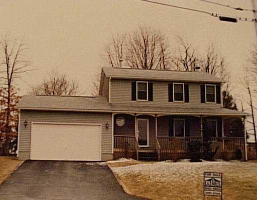 27 Arrow Cranston, RI 02921 - Photo 1 of 1 Exterior Front.
