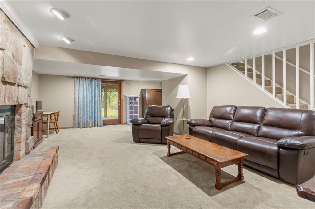 251 Wyngate Road Coraopolis, PA 15108 - Photo 25 of 37