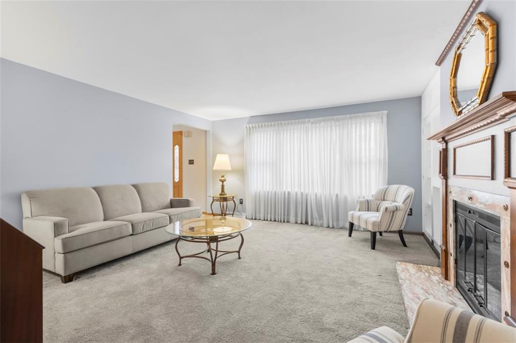 251 Wyngate Road Coraopolis, PA 15108 - Photo 6 of 37