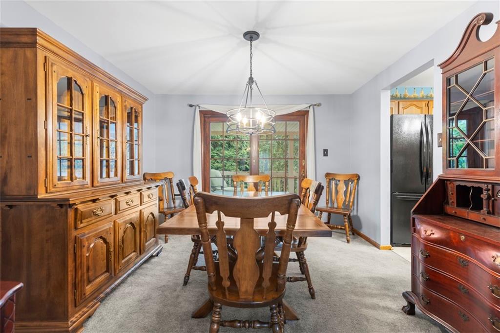 251 Wyngate Road Coraopolis, PA 15108 - Photo 9 of 37