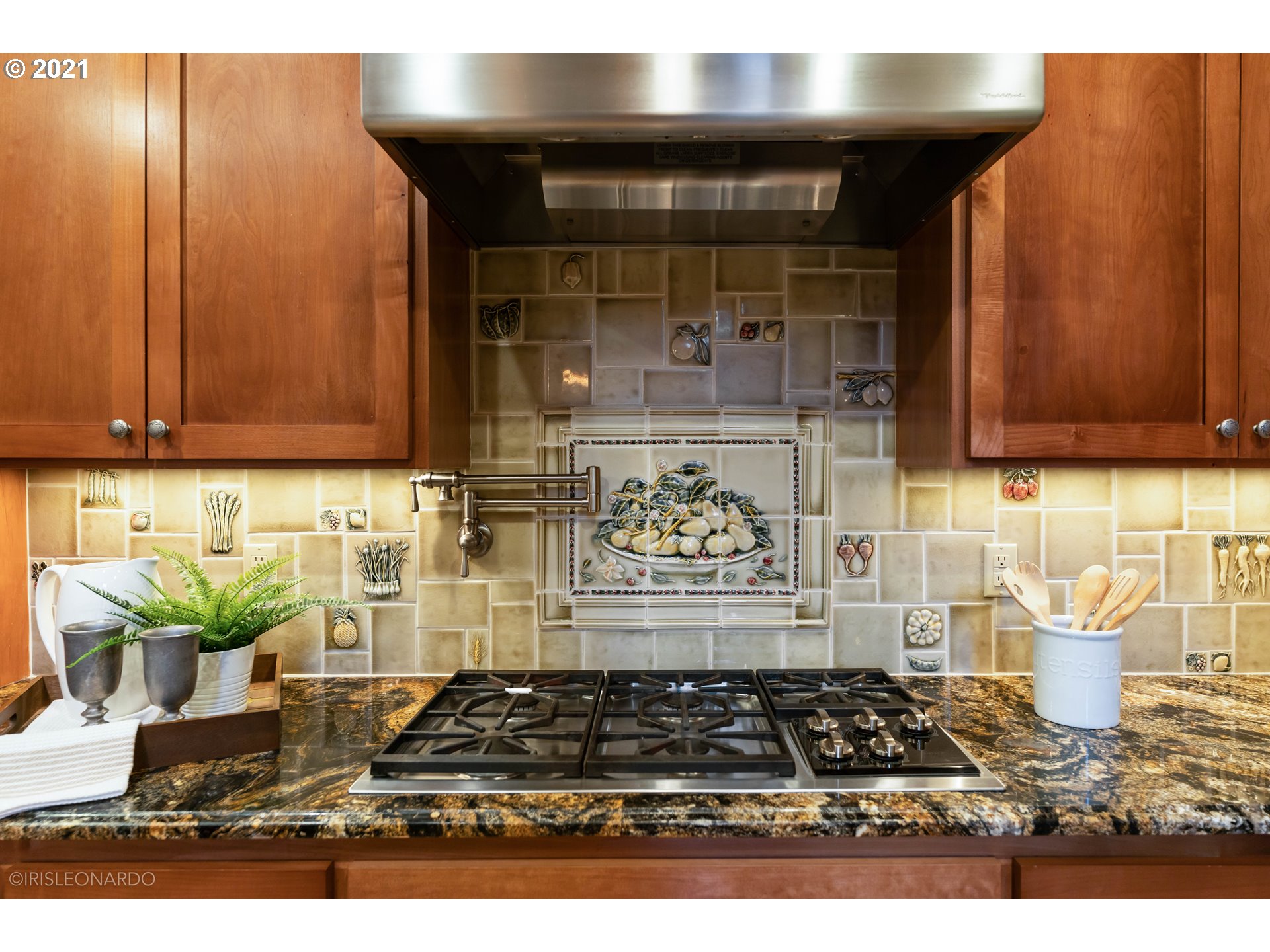 16025 Northwest McNamee Road Portland, OR 97231 - Photo 6 of 20