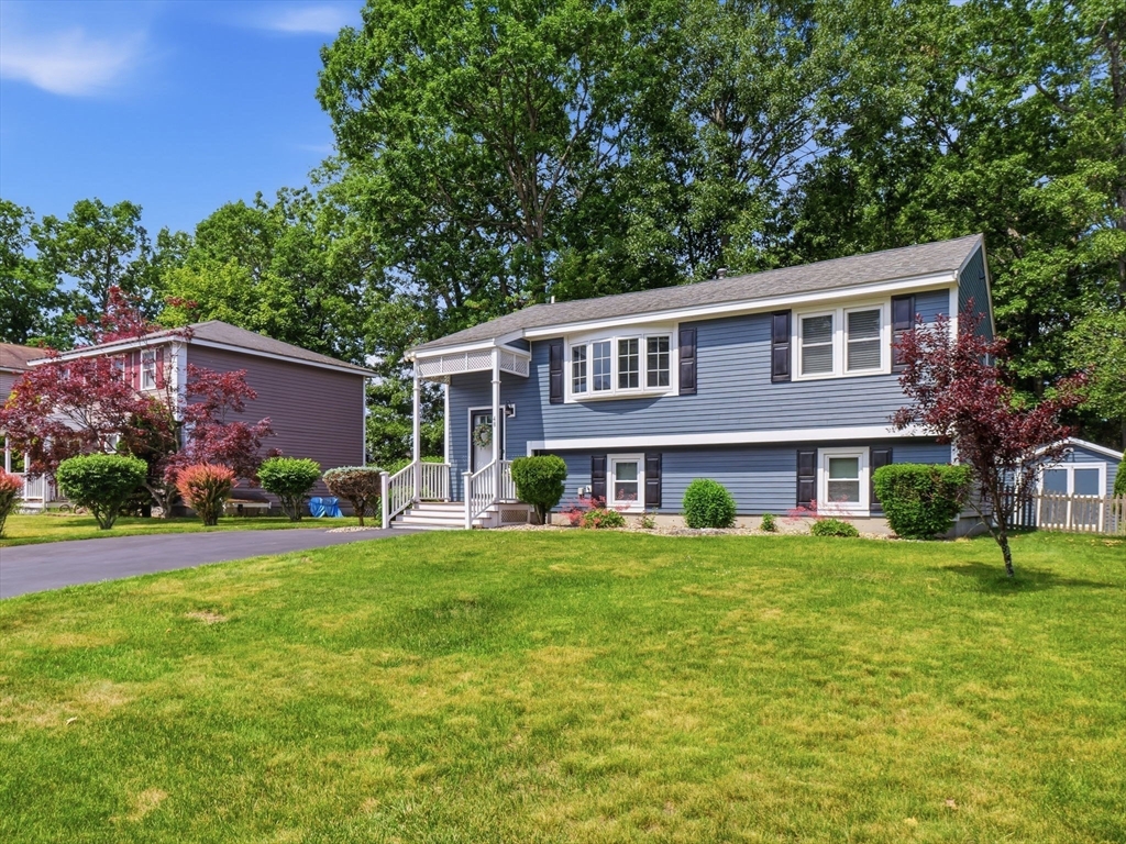 48 Oak Knoll Road Lowell, MA 01852 - Photo 1 of 41
