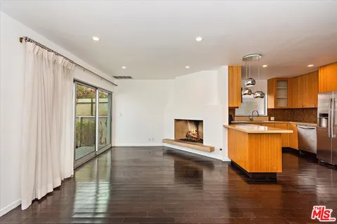 $7,500 | 12913 Gilmore Avenue, Los Angeles, CA 90066