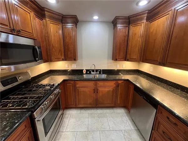 $2,000 | 3508 Decomine Street, Chalmette, LA 70043