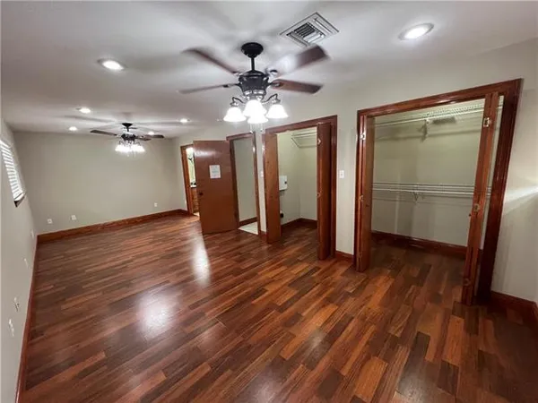$2,000 | 3508 Decomine Street, Chalmette, LA 70043