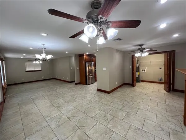 $2,000 | 3508 Decomine Street, Chalmette, LA 70043