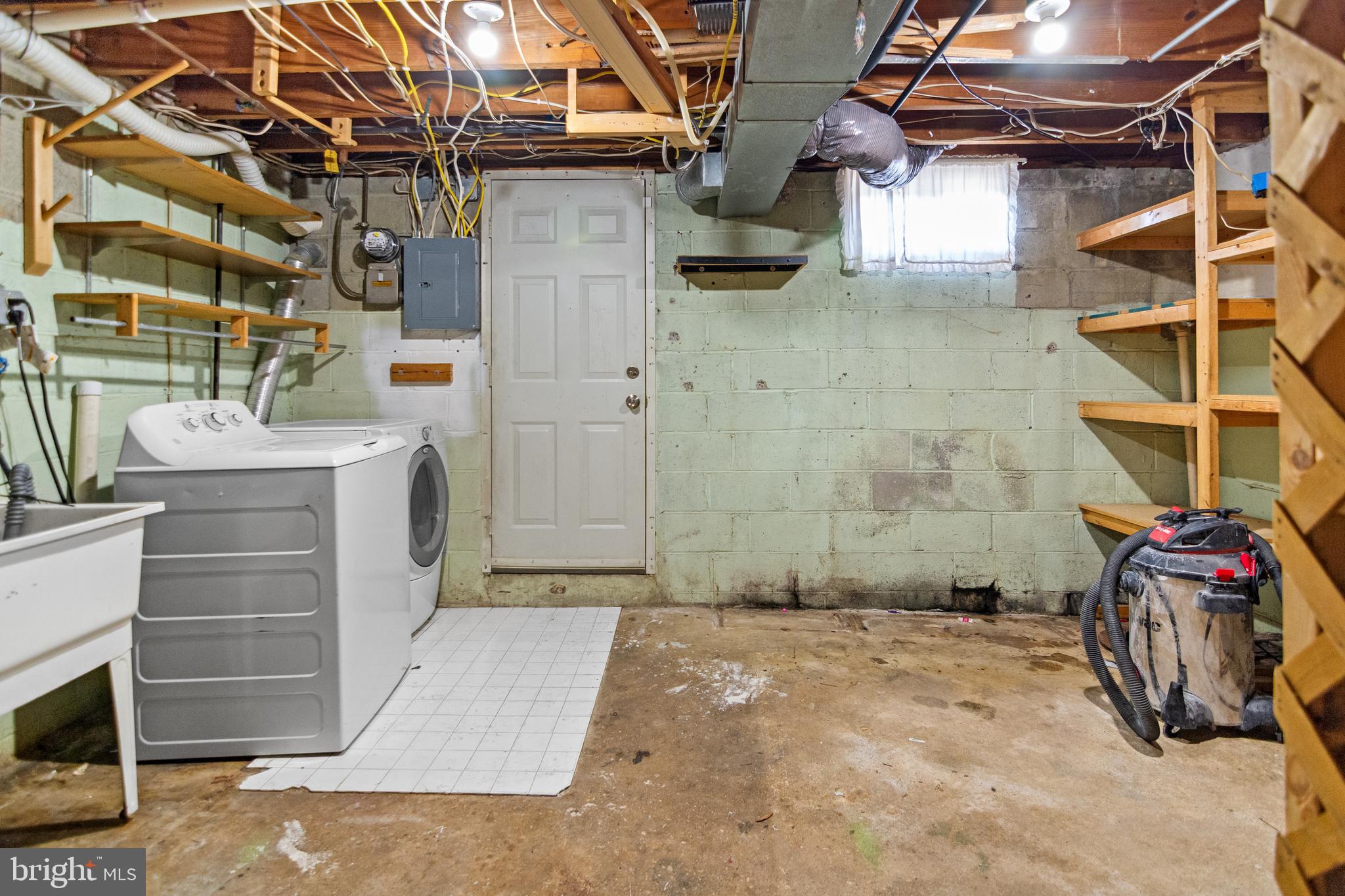 364 Leeanne Road Baltimore, MD 21221 - Photo 28 of 32