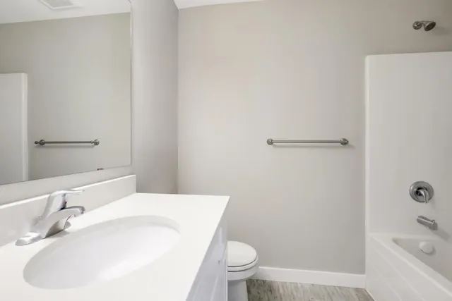 $412,520 | 2110 Goldenray Drive, Faribault, MN 55021