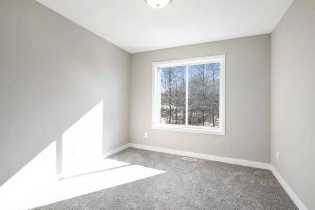 $412,520 | 2110 Goldenray Drive, Faribault, MN 55021