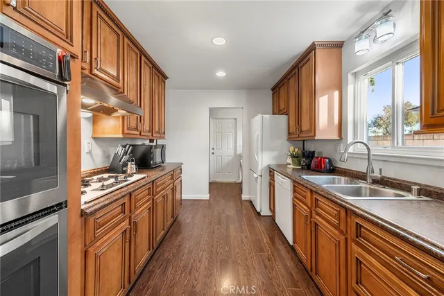 $1,250,000 | 1420 North Sacramento Street, Orange, CA 92867