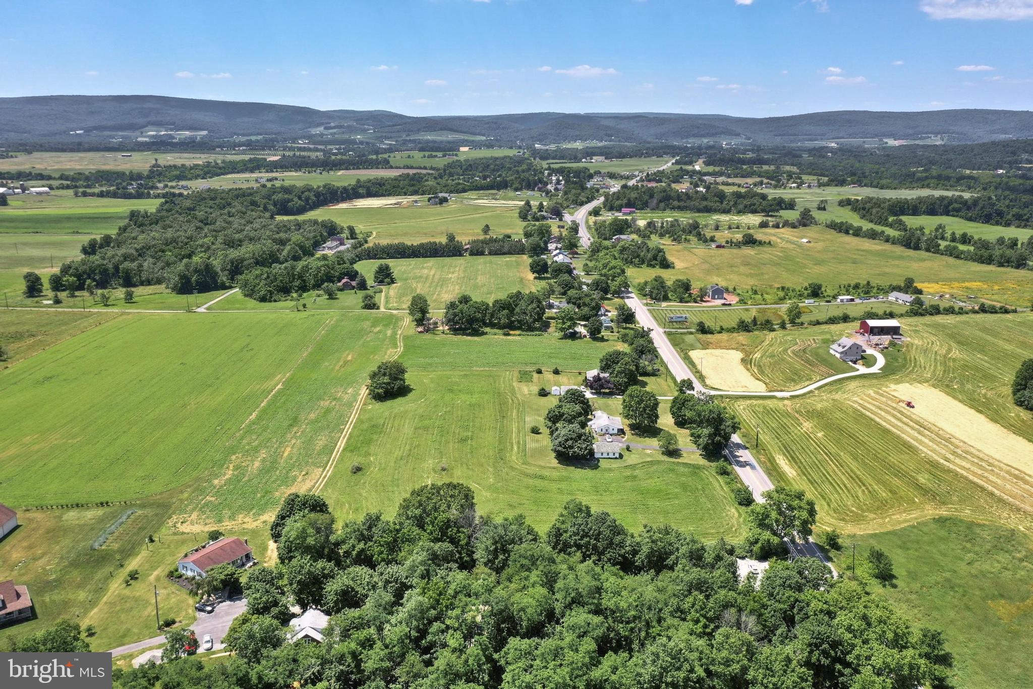 2312 Chambersburg Road Biglerville, PA 17307 - Photo 9 of 11 Gallery Image 9