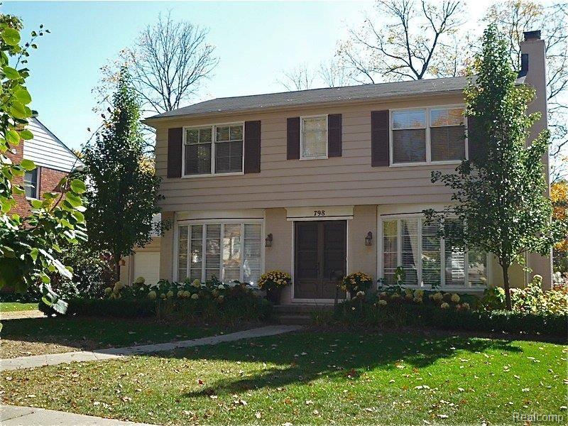 798 Tottenham Road Birmingham, MI 48009 - Photo 1 of 18 Beautifully Updated