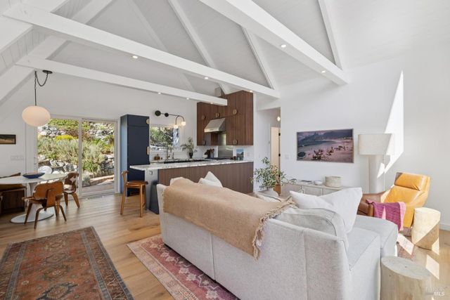 $1,799,000 | 91 Holstein Road, San Anselmo, CA 94960