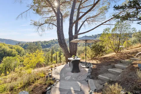 $1,799,000 | 91 Holstein Road, San Anselmo, CA 94960