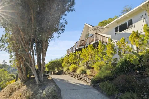 $1,799,000 | 91 Holstein Road, San Anselmo, CA 94960