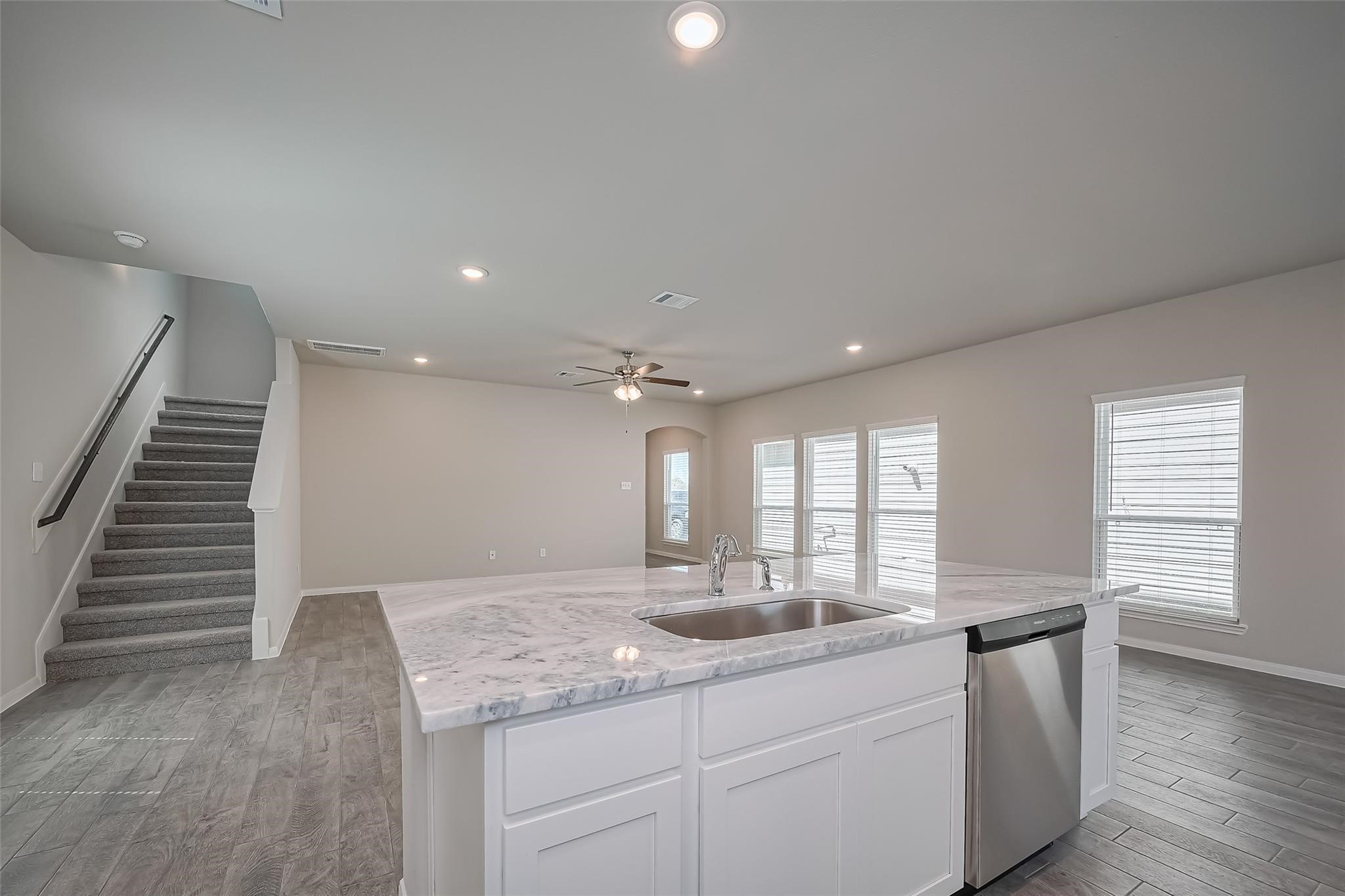 750 Marion Price Drive Dayton, TX 77535 - Photo 11 of 34