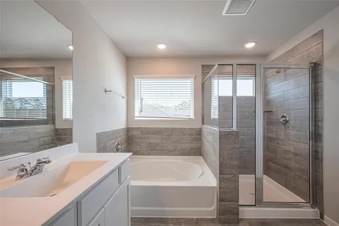 $319,500 | 750 Marion Price Drive, Dayton, TX 77535