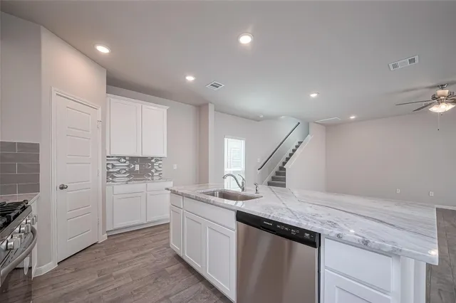 $319,500 | 750 Marion Price Drive, Dayton, TX 77535