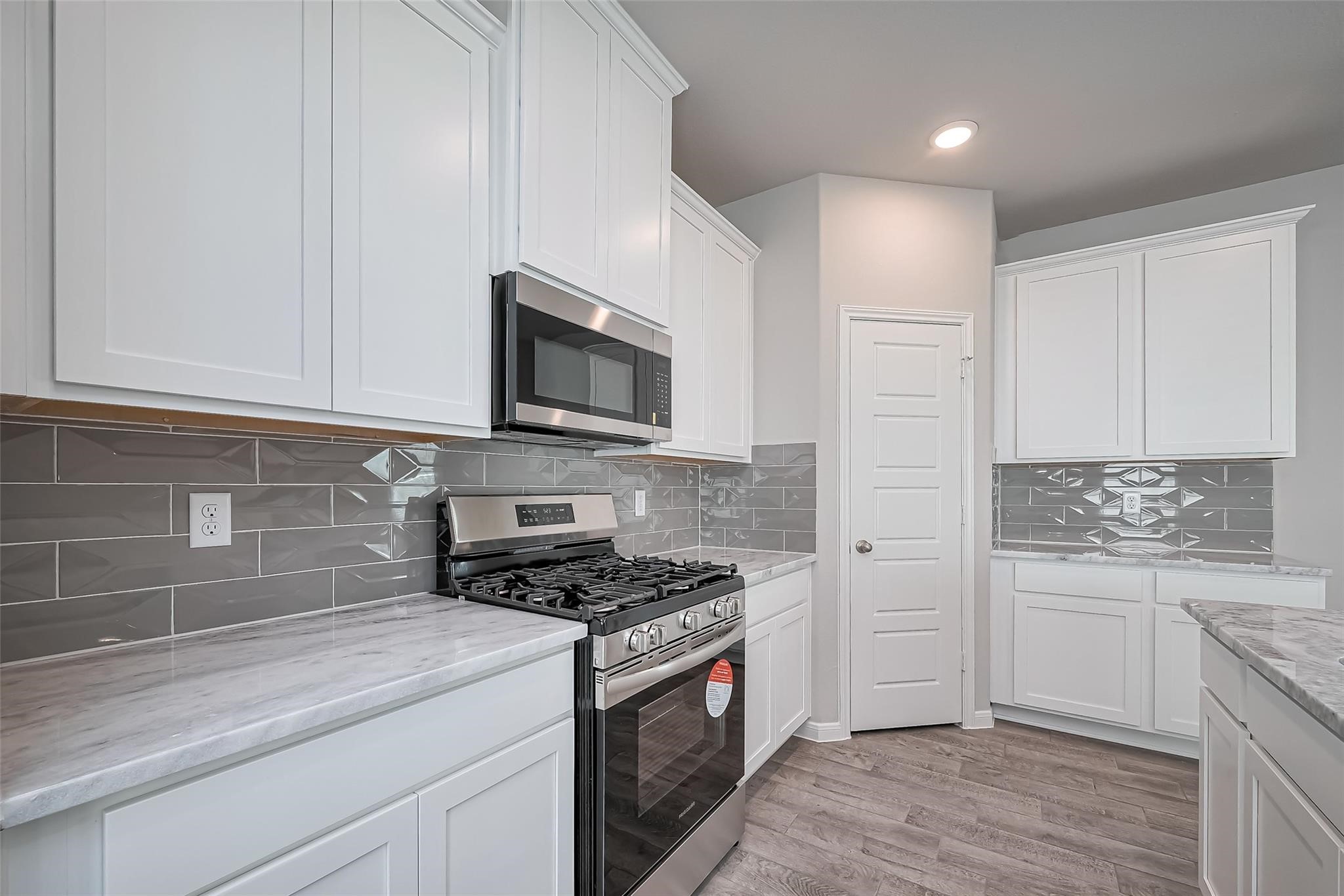 750 Marion Price Drive Dayton, TX 77535 - Photo 9 of 34