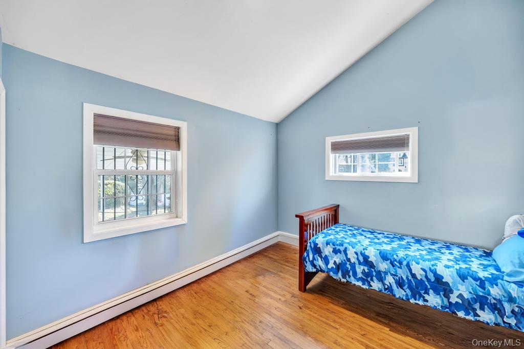 96 Rosedale Road Valley Stream, NY 11581 - Photo 22 of 43