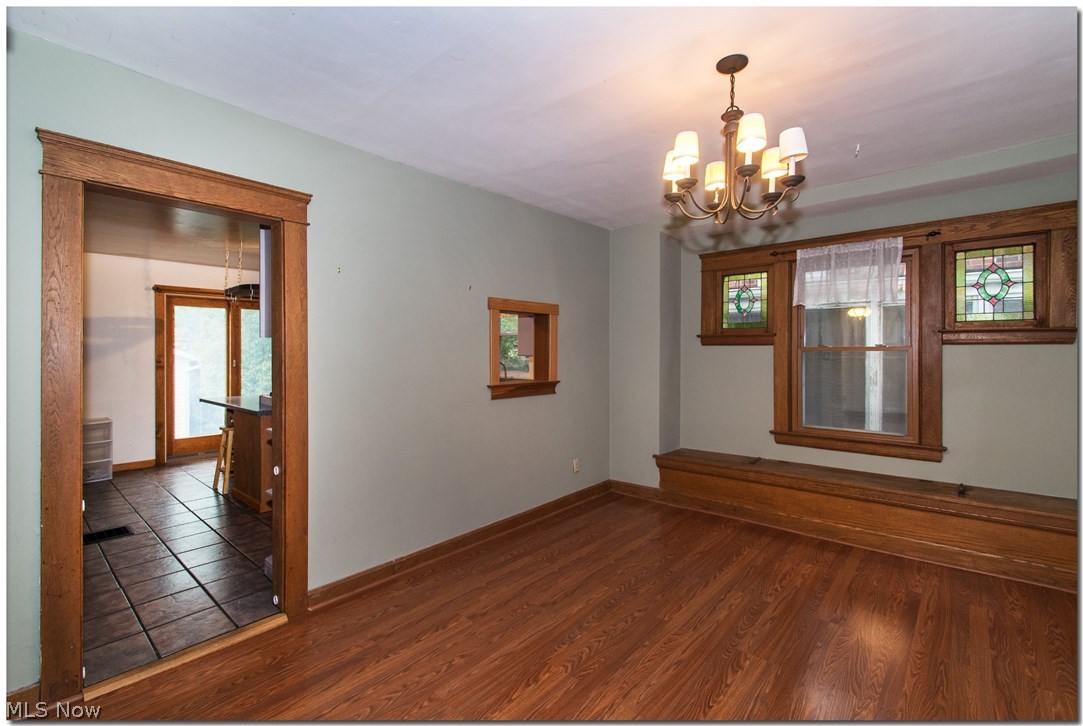 2468 Kingston Road Cleveland, OH 44118 - Photo 7 of 24