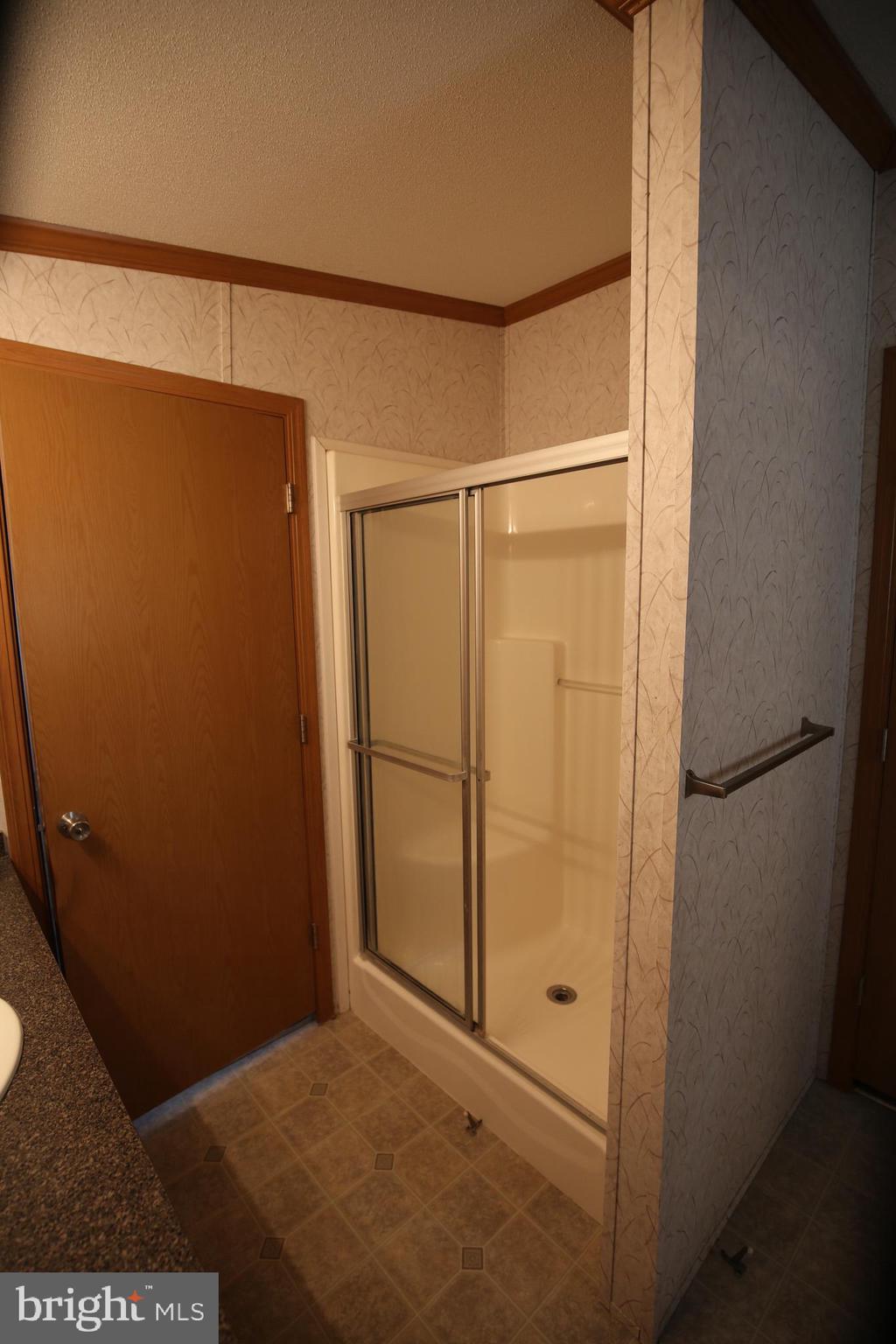 2437 Lebanon Road Manheim, PA 17545 - Photo 14 of 26 a view of an empty room