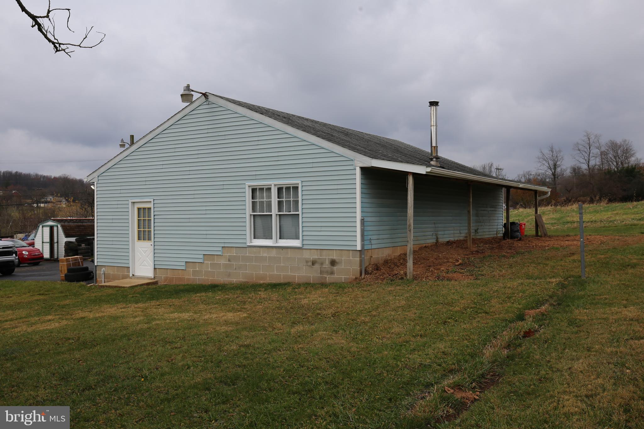 2437 Lebanon Road Manheim, PA 17545 - Photo 24 of 26 a view of a backyard of the house