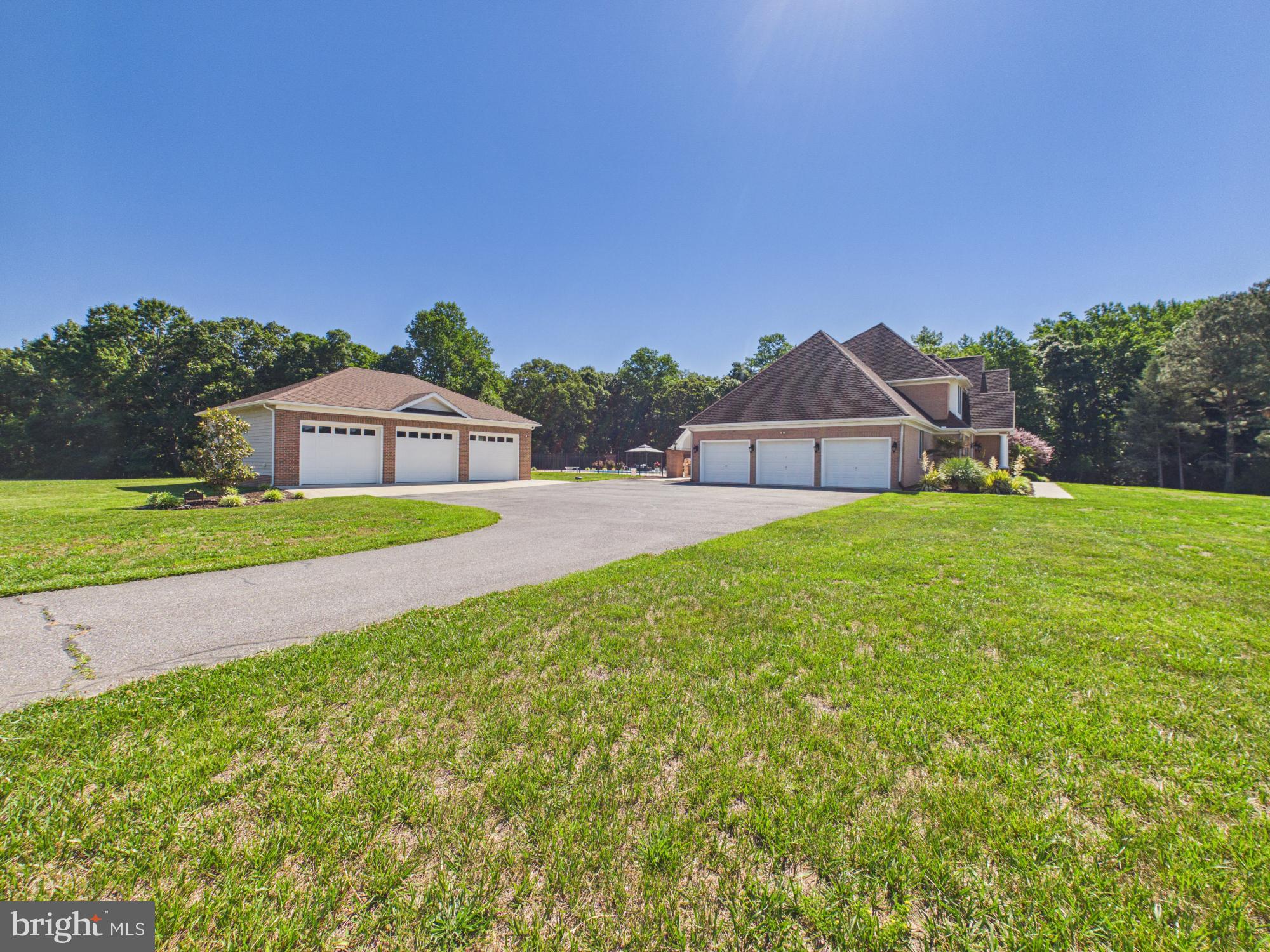 3298 Canterbury Road Milford, DE 19963 - Photo 62 of 74 Detached 3-Car Garage & Driveway