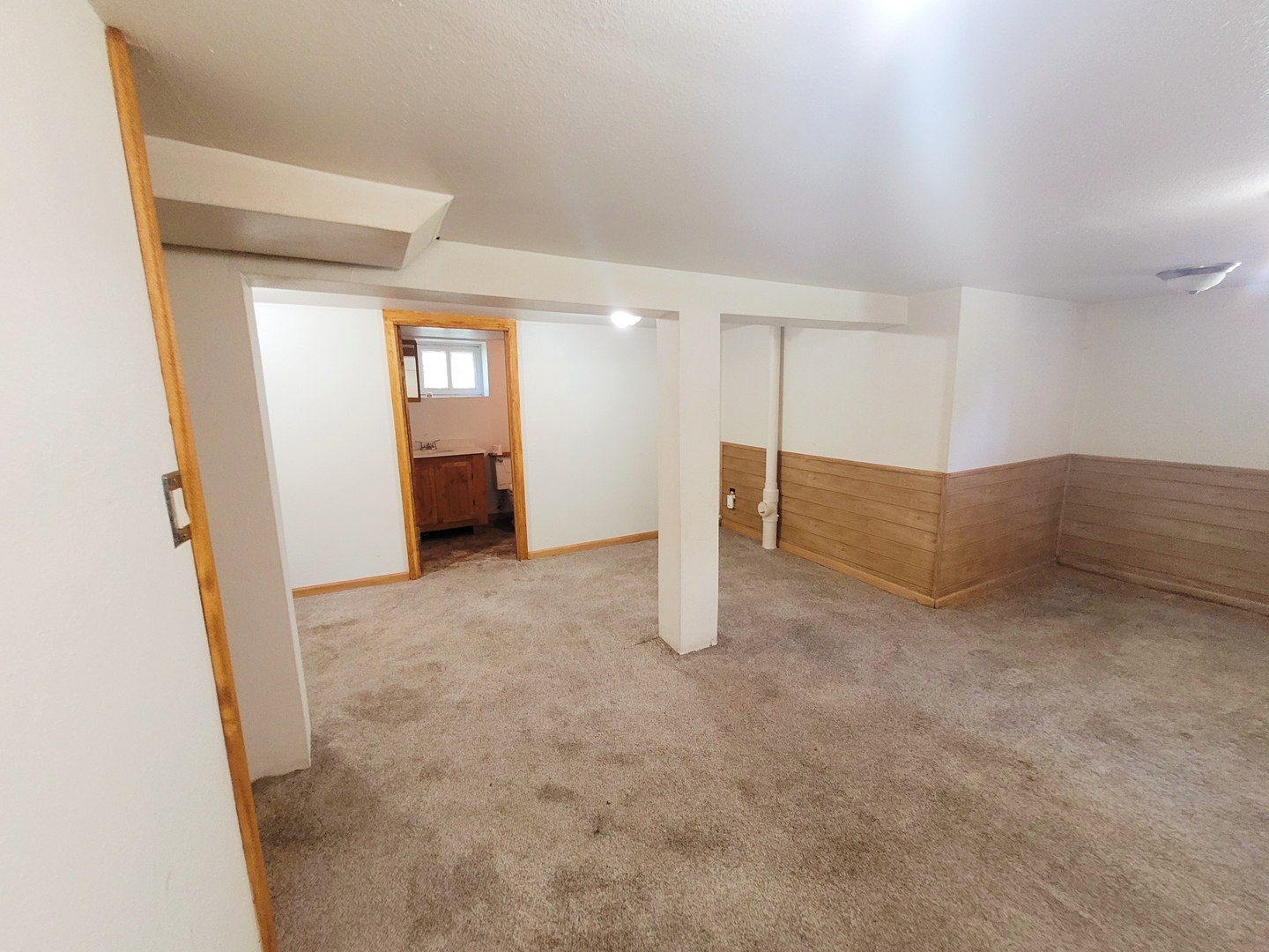 505 East Main Street Morrison, IL 61270 - Photo 14 of 27 wooden floor in an empty room