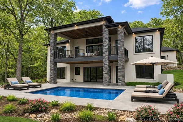 $1,299,000 | 241 Grand View Drive, Sunrise Beach, MO 65079