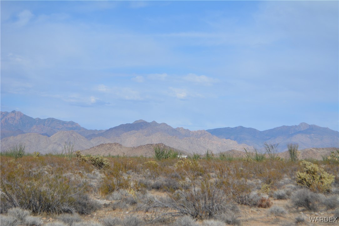 N7 Castle Butte Road Yucca, AZ 86438 - Photo 16 of 80 View