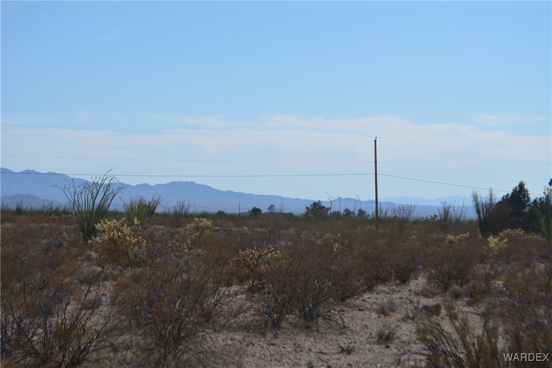 N7 Castle Butte Road Yucca, AZ 86438 - Photo 25 of 80 View