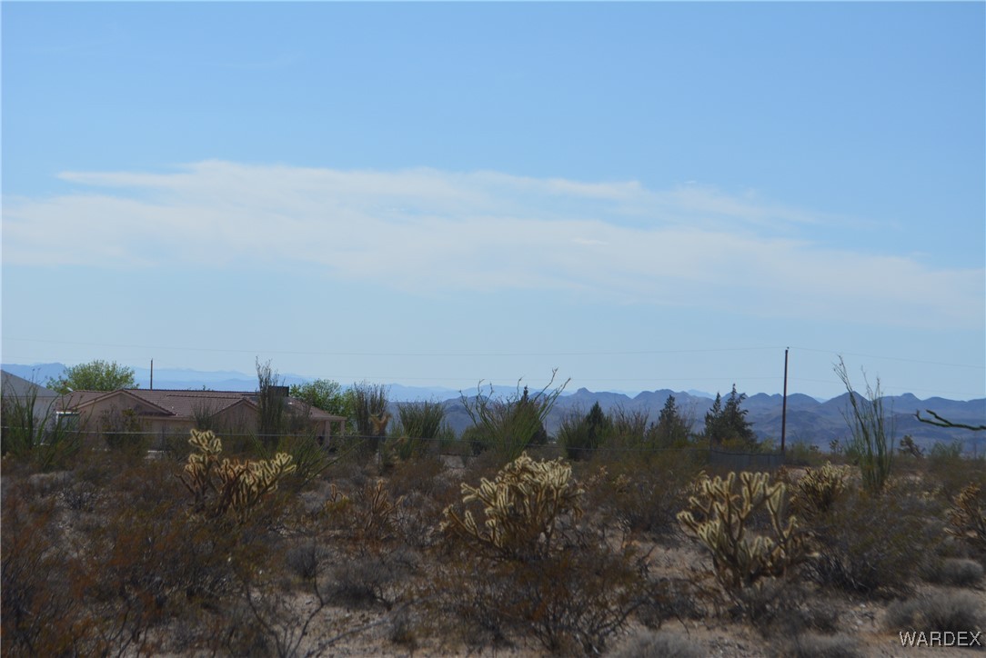 N7 Castle Butte Road Yucca, AZ 86438 - Photo 28 of 80 View