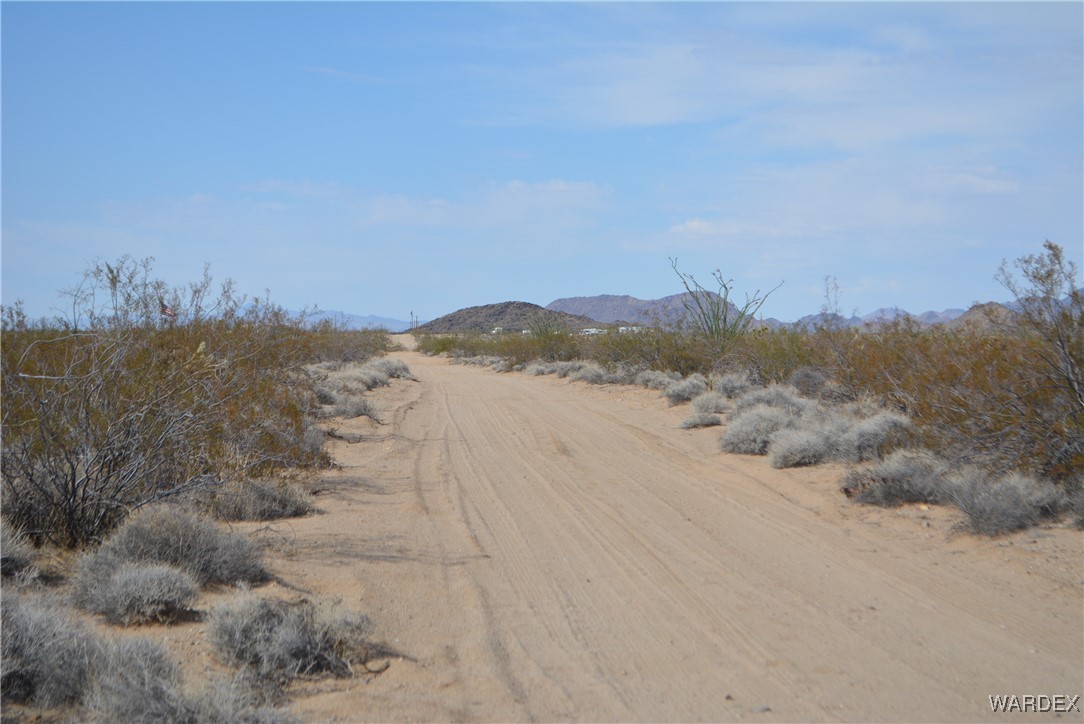 N7 Castle Butte Road Yucca, AZ 86438 - Photo 31 of 80 Community