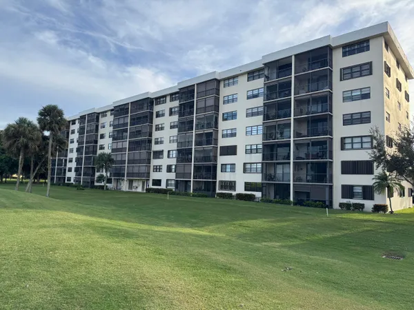 $2,150 | 2430 DC Country Club Boulevard, Unit 4072, Deerfield Beach, FL 33442